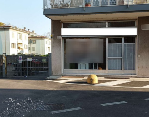 negozio in vendita a Capriate San Gervasio