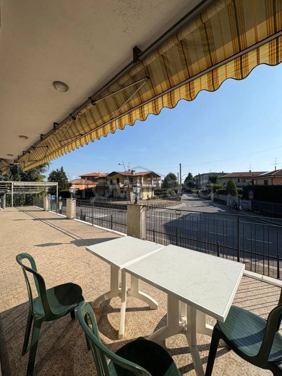 negozio in vendita a Capriate San Gervasio