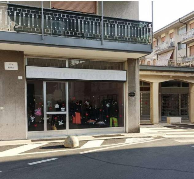 negozio in vendita a Capriate San Gervasio