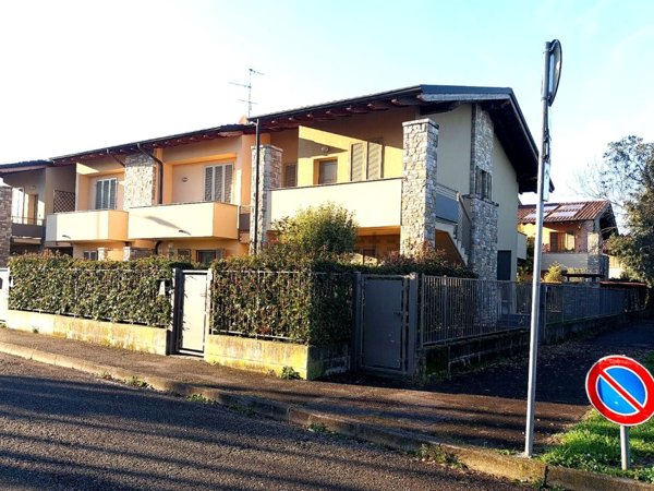 appartamento in vendita a Capriate San Gervasio