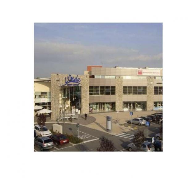 negozio in vendita a Capriate San Gervasio