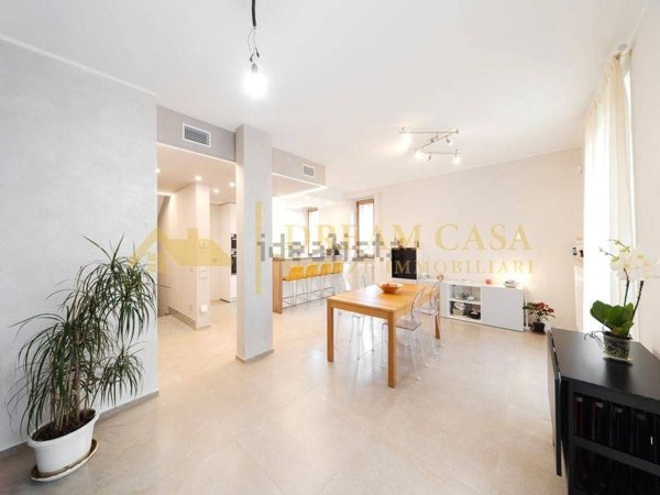 casa indipendente in vendita a Capriate San Gervasio