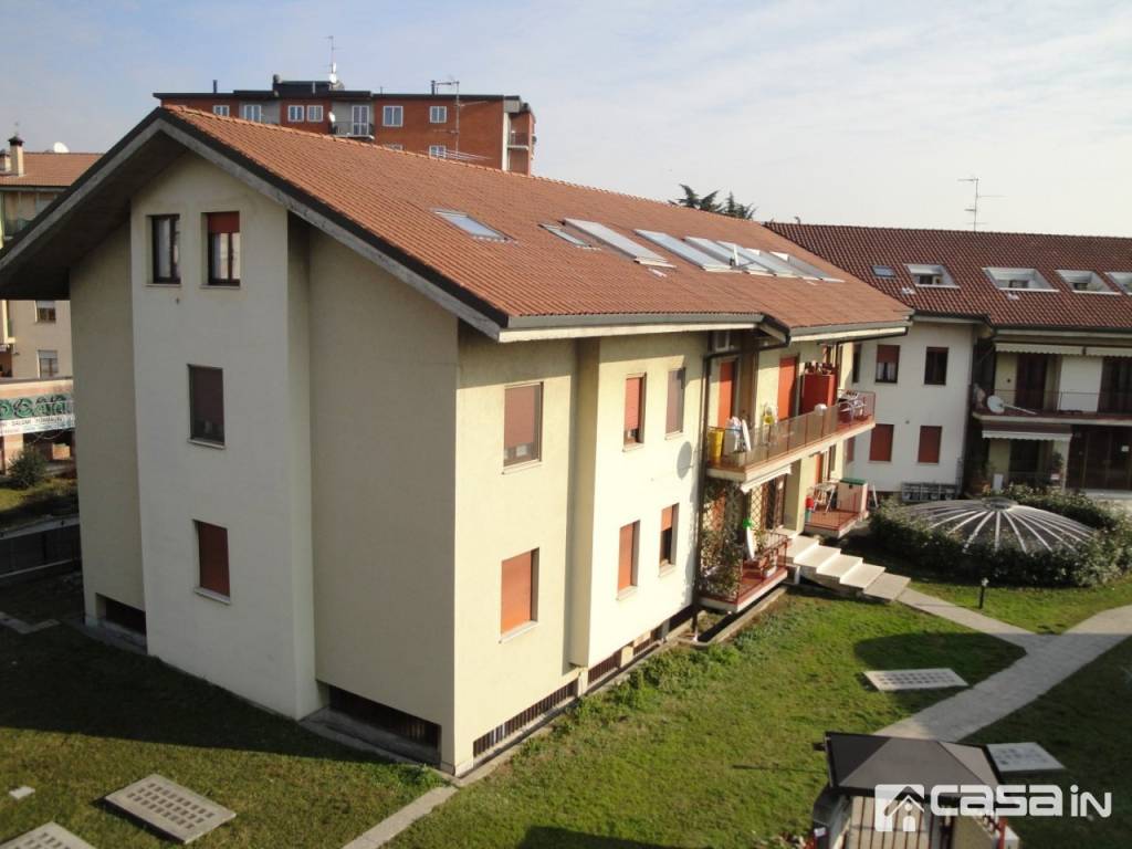 appartamento in vendita a Capriate San Gervasio in zona Capriate
