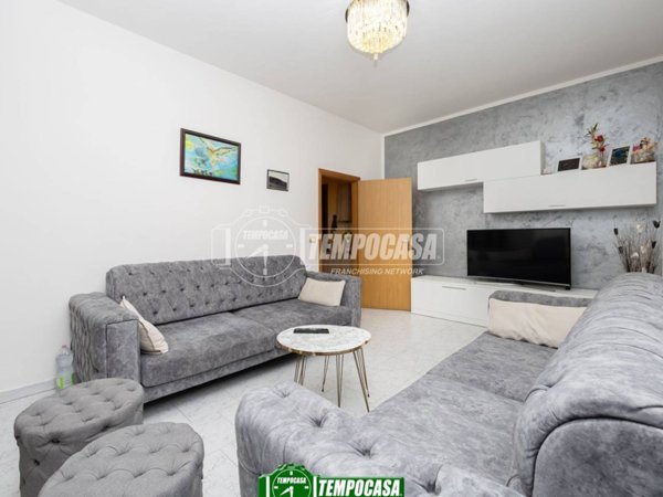 appartamento in vendita a Capriate San Gervasio in zona Capriate