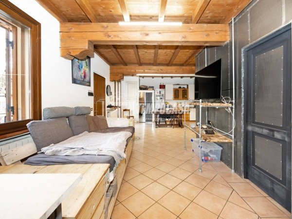 appartamento in vendita a Capriate San Gervasio