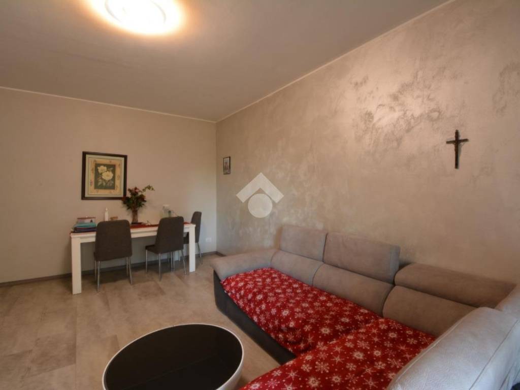 appartamento in vendita a Capriate San Gervasio