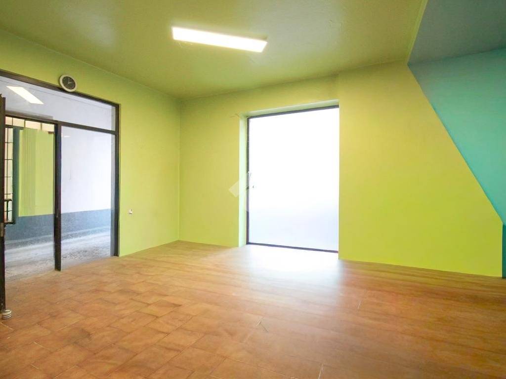 ufficio in vendita a Capriate San Gervasio
