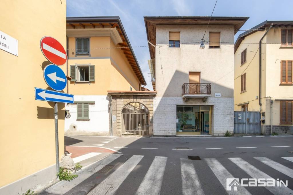 appartamento in vendita a Capriate San Gervasio in zona Capriate