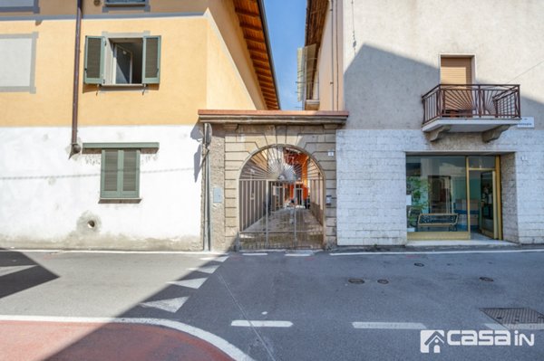 ufficio in vendita a Capriate San Gervasio