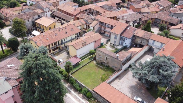 casa indipendente in vendita a Capriate San Gervasio in zona Capriate