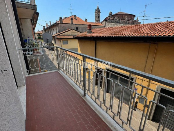 appartamento in vendita a Capriate San Gervasio in zona Capriate