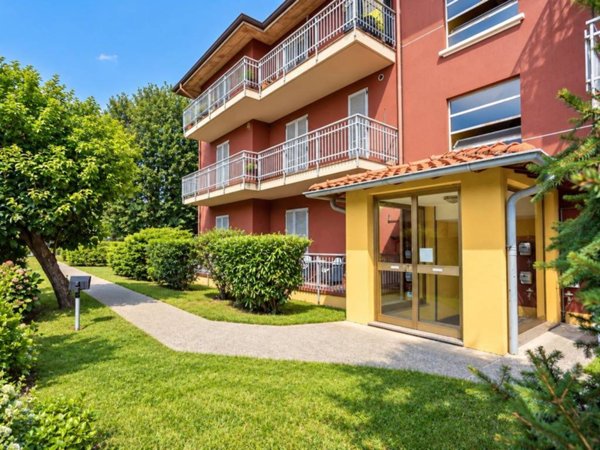 appartamento in vendita a Capriate San Gervasio in zona Capriate