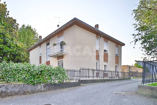 appartamento in vendita a Capriate San Gervasio in zona Capriate