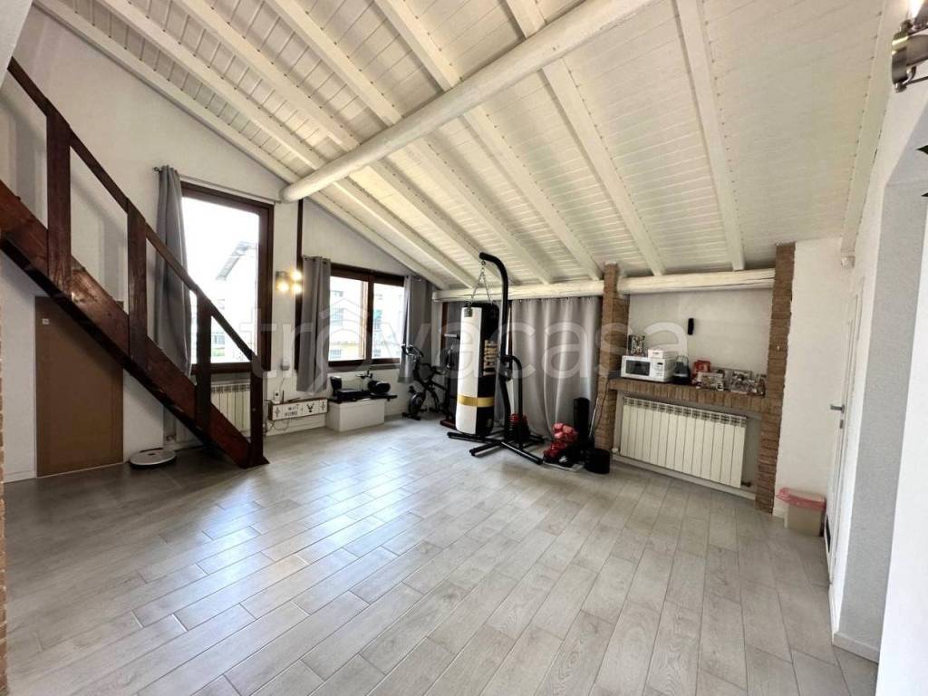 casa indipendente in vendita a Capriate San Gervasio