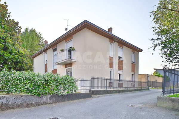 appartamento in vendita a Capriate San Gervasio in zona Capriate