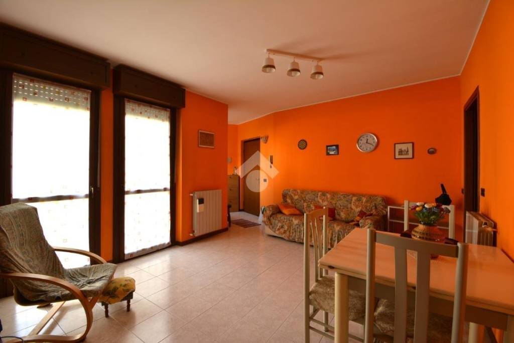 appartamento in vendita a Capriate San Gervasio in zona Capriate
