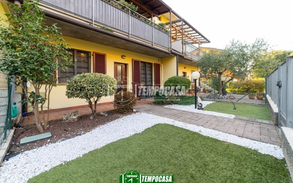 appartamento in vendita a Capriate San Gervasio in zona Capriate