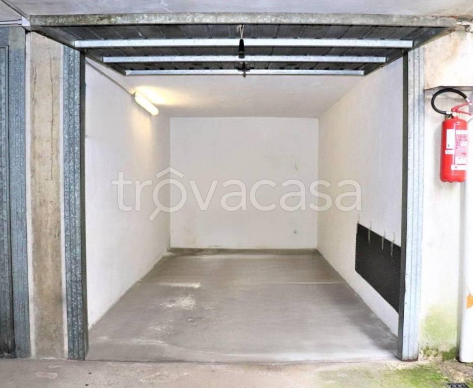 box auto in vendita a Capriate San Gervasio in zona Capriate
