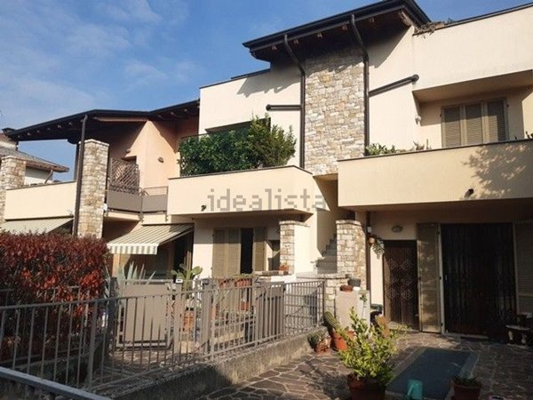 appartamento in vendita a Capriate San Gervasio in zona Capriate