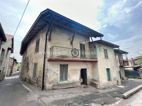 casa indipendente in vendita a Caprino Bergamasco in zona Perlupario