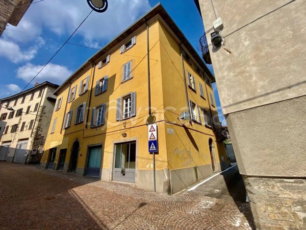 appartamento in vendita a Caprino Bergamasco