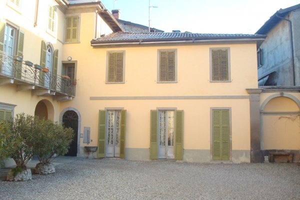 appartamento in vendita a Caprino Bergamasco