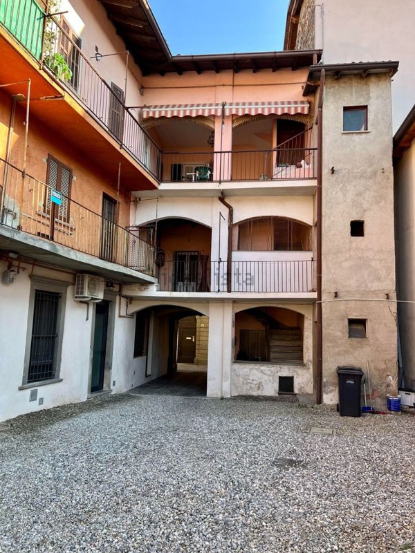 appartamento in vendita a Caprino Bergamasco