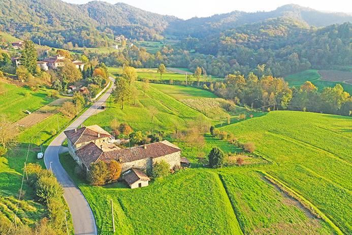 rudere in vendita a Caprino Bergamasco in zona Prato