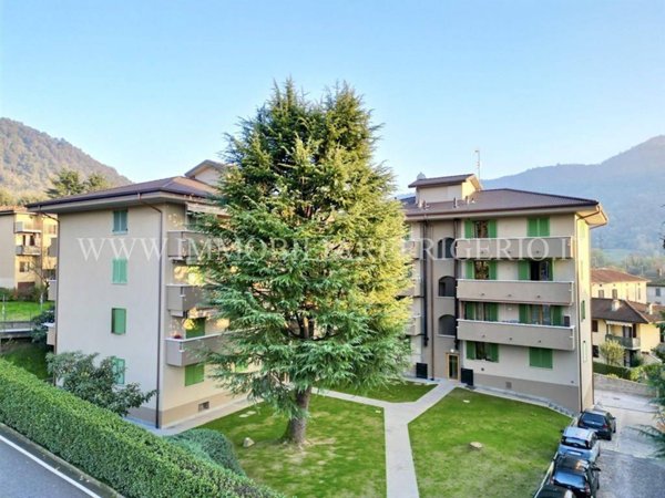 appartamento in vendita a Caprino Bergamasco