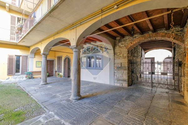 appartamento in vendita a Caprino Bergamasco