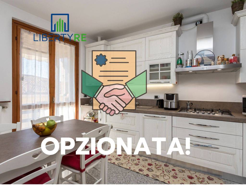 appartamento in vendita a Caprino Bergamasco in zona Celana