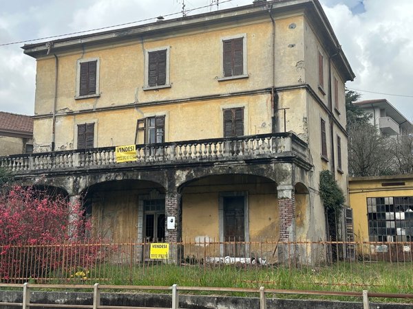 appartamento in vendita a Caprino Bergamasco