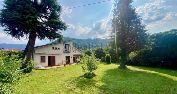 casa indipendente in vendita a Caprino Bergamasco