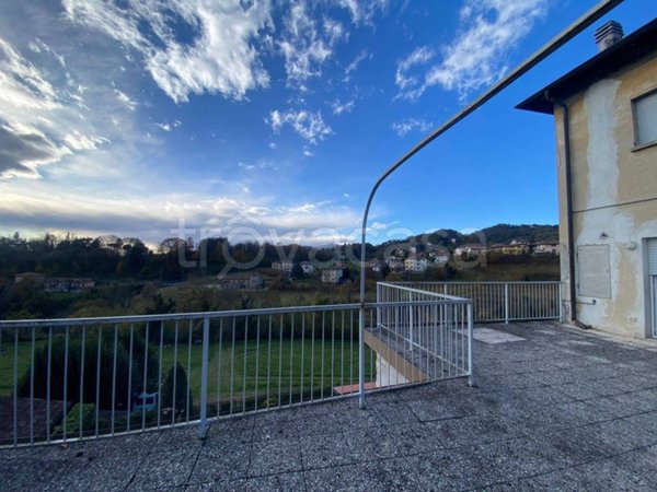 appartamento in vendita a Caprino Bergamasco