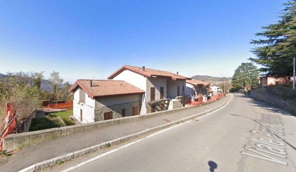appartamento in vendita a Caprino Bergamasco