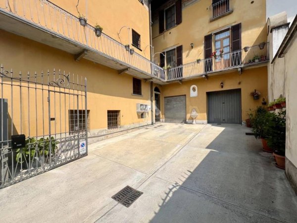 appartamento in vendita a Caprino Bergamasco