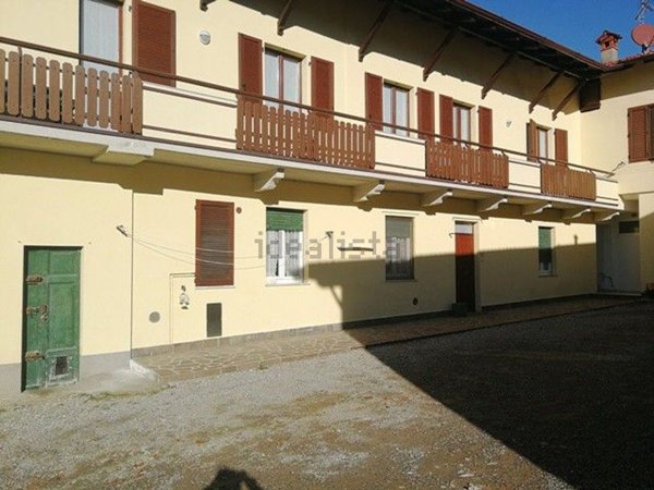 appartamento in vendita a Caprino Bergamasco