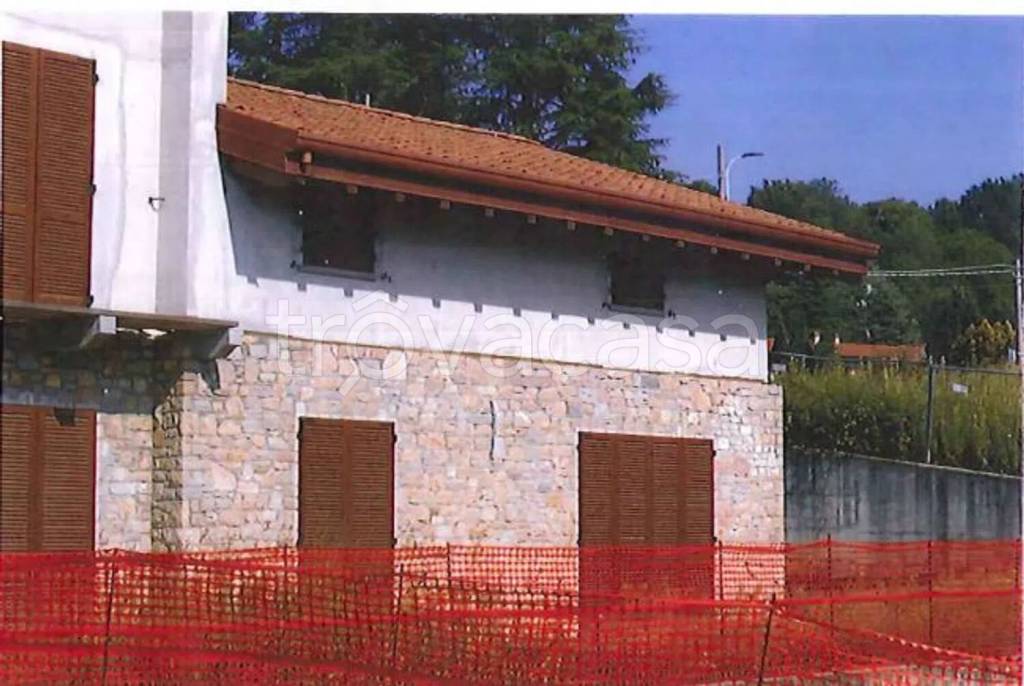 appartamento in vendita a Caprino Bergamasco