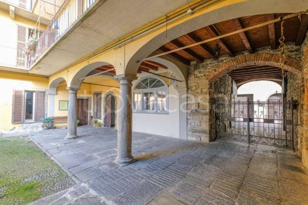 appartamento in vendita a Caprino Bergamasco