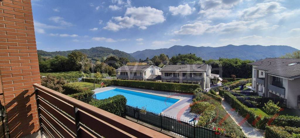 appartamento in vendita a Caprino Bergamasco