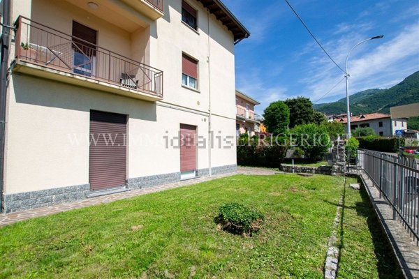 appartamento in vendita a Caprino Bergamasco