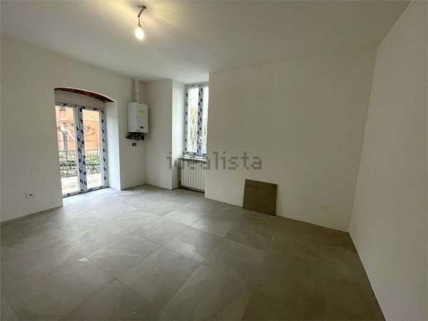 appartamento in vendita a Caprino Bergamasco in zona Celana