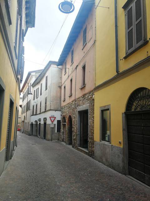appartamento in vendita a Caprino Bergamasco