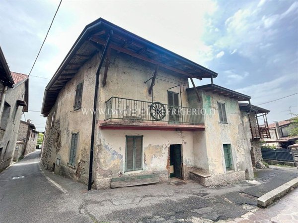 appartamento in vendita a Caprino Bergamasco in zona Perlupario