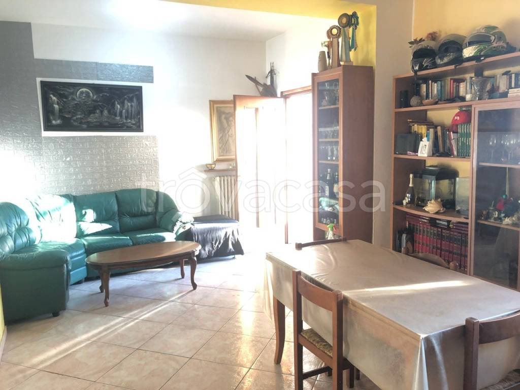 appartamento in vendita a Caprino Bergamasco