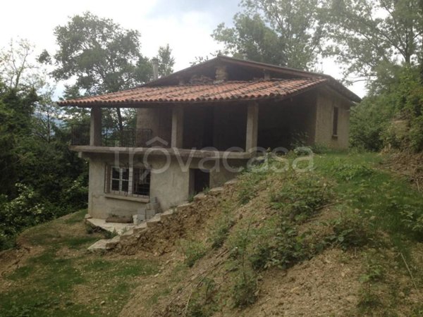 casa indipendente in vendita a Caprino Bergamasco