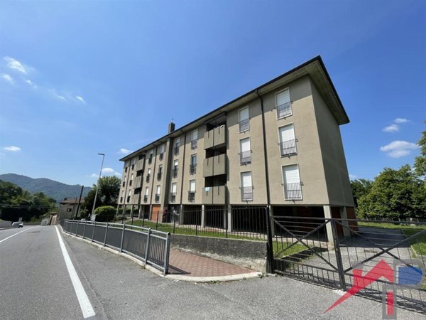 appartamento in vendita a Caprino Bergamasco