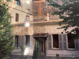casa indipendente in vendita a Caprino Bergamasco in zona Ombria