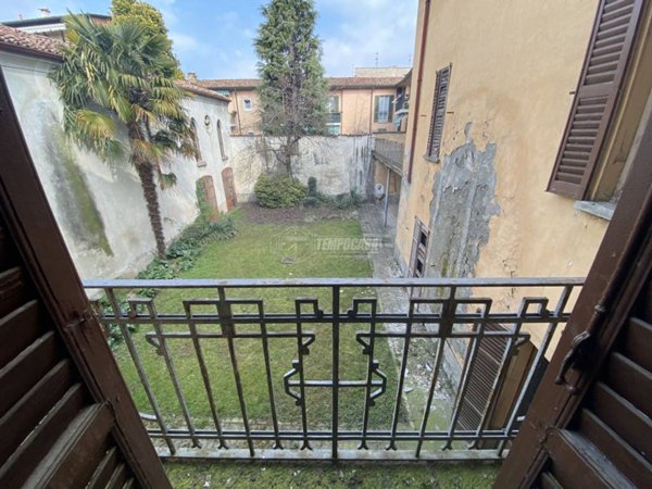 intera palazzina in vendita a Caravaggio