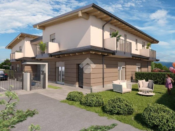 casa indipendente in vendita a Caravaggio